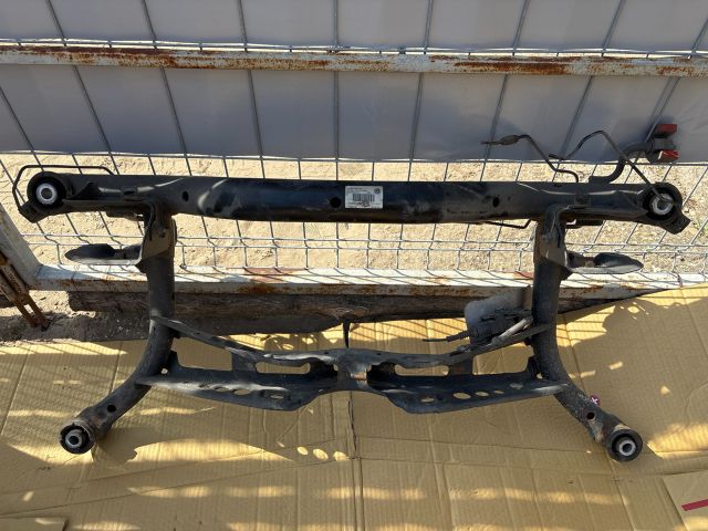 bontott VW PASSAT B7 Hátsó Híd (Dobfékes)