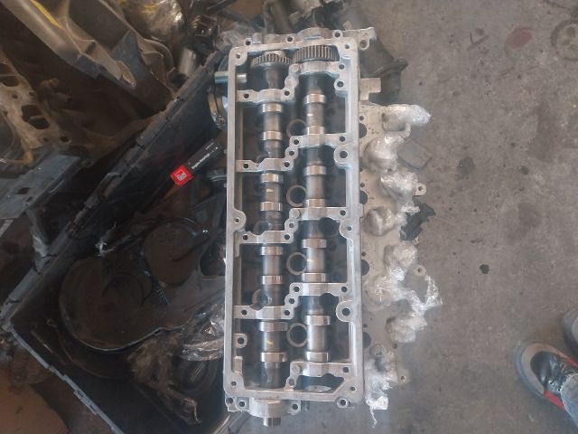 bontott VW PASSAT B7 Hengerfej