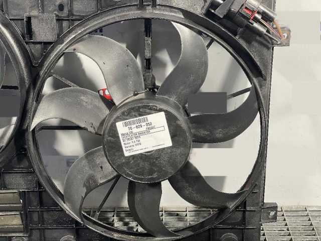 bontott VW PASSAT B7 Hűtőventilátor