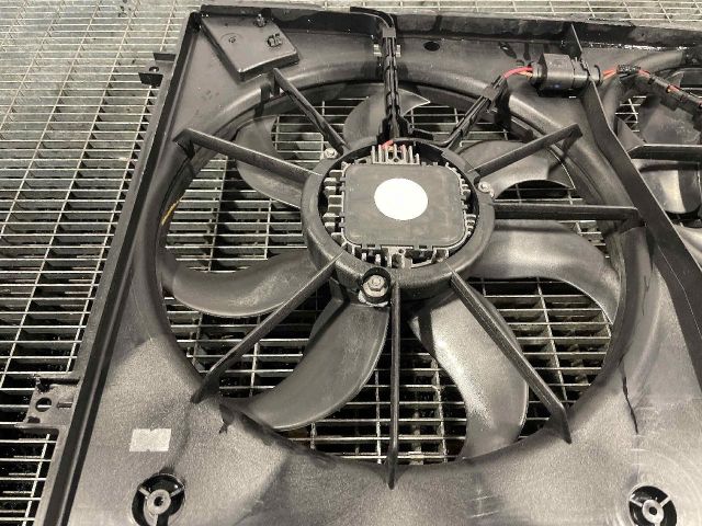 bontott VW PASSAT B7 Hűtőventilátor