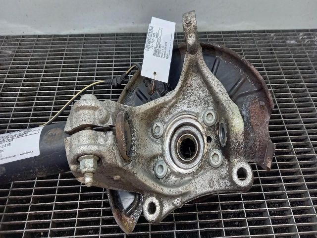 bontott VW PASSAT B7 Jobb első Csonkállvány