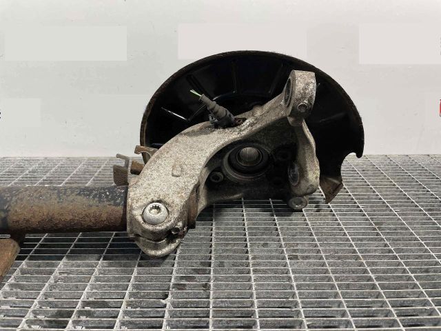 bontott VW PASSAT B7 Jobb első Csonkállvány