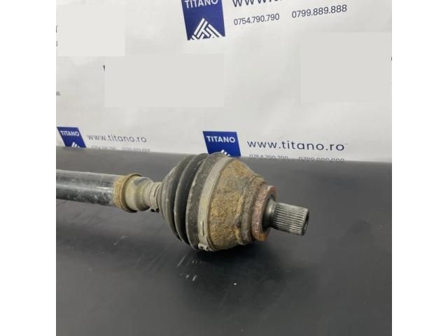 bontott VW PASSAT B7 Jobb Féltengely