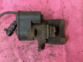 bontott VW PASSAT B7 Jobb hátsó Féknyereg Munkahengerrel