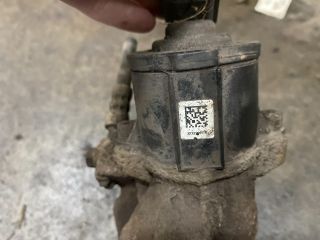 bontott VW PASSAT B7 Jobb hátsó Féknyereg Munkahengerrel