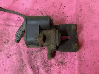 bontott VW PASSAT B7 Jobb hátsó Féknyereg Munkahengerrel