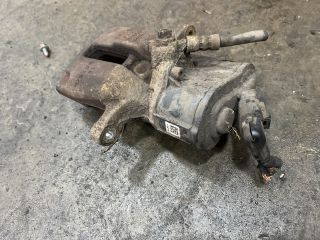 bontott VW PASSAT B7 Jobb hátsó Féknyereg Munkahengerrel