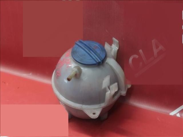 bontott VW PASSAT B7 Kiegyenlítő Tartály