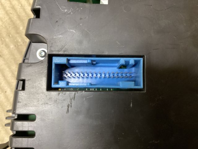 bontott VW PASSAT B7 Kilométeróra