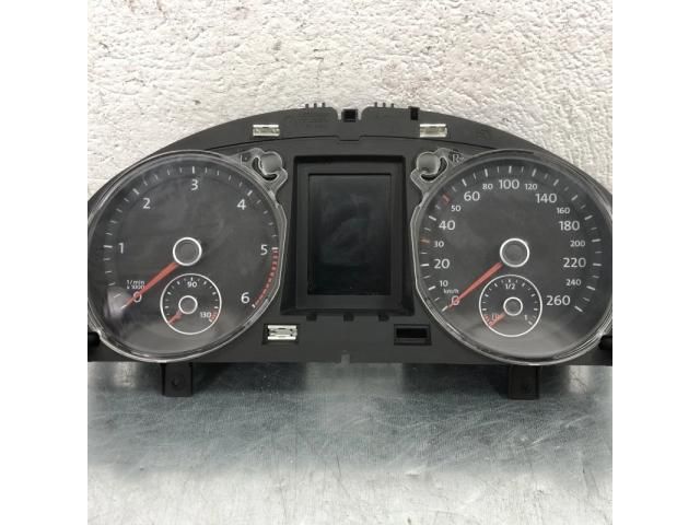 bontott VW PASSAT B7 Kilométeróra