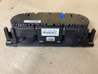 bontott VW PASSAT B7 Kilométeróra