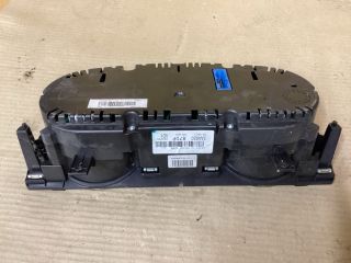 bontott VW PASSAT B7 Kilométeróra