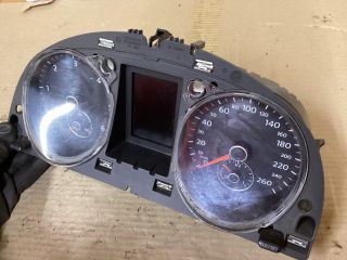 bontott VW PASSAT B7 Kilométeróra