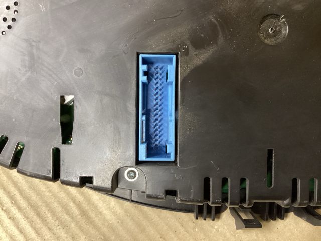 bontott VW PASSAT B7 Kilométeróra