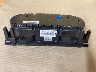 bontott VW PASSAT B7 Kilométeróra