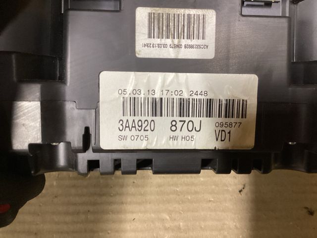 bontott VW PASSAT B7 Kilométeróra