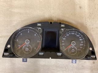bontott VW PASSAT B7 Kilométeróra