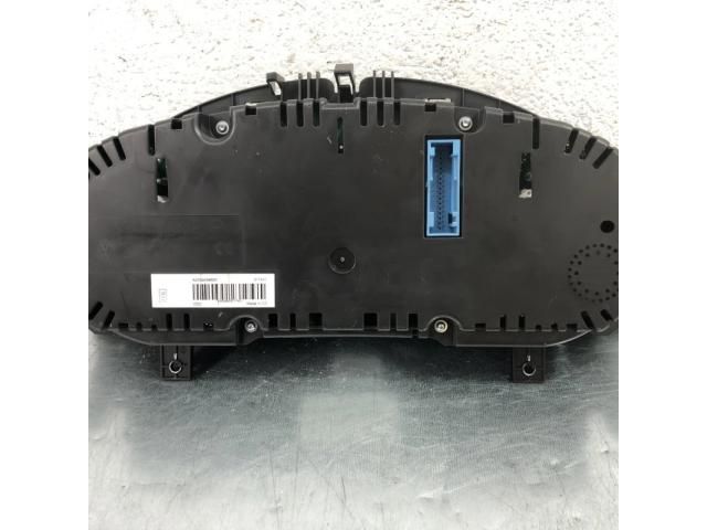 bontott VW PASSAT B7 Kilométeróra