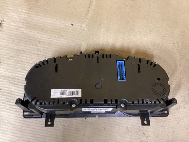 bontott VW PASSAT B7 Kilométeróra