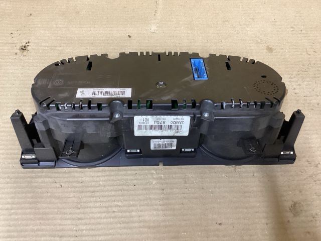 bontott VW PASSAT B7 Kilométeróra