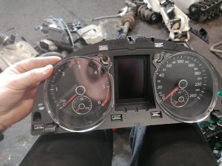 bontott VW PASSAT B7 Kilométeróra