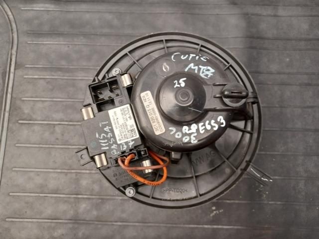 bontott VW PASSAT B7 Klímahűtő Ventilátor