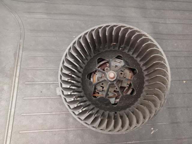 bontott VW PASSAT B7 Klímahűtő Ventilátor