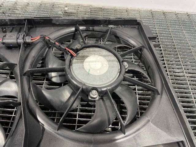 bontott VW PASSAT B7 Klímahűtő Ventilátor