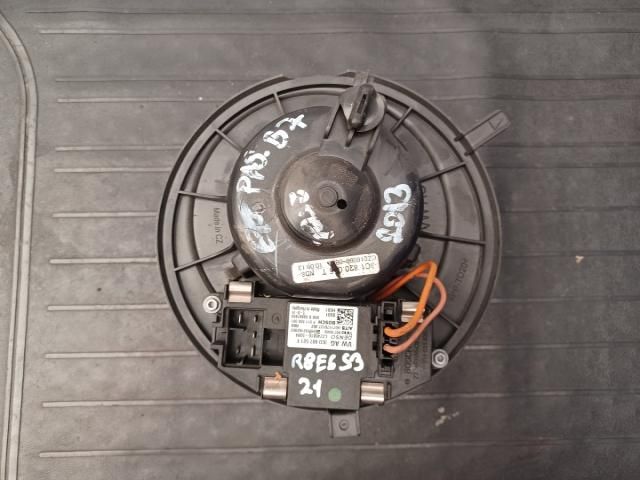 bontott VW PASSAT B7 Klímahűtő Ventilátor