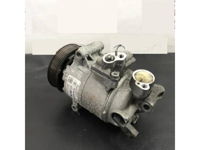 bontott VW PASSAT B7 Klímakompresszor