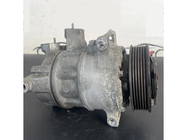 bontott VW PASSAT B7 Klímakompresszor