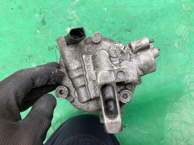 bontott VW PASSAT B7 Klímakompresszor