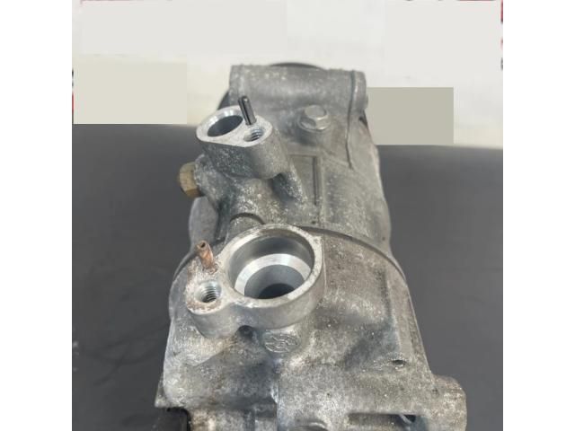 bontott VW PASSAT B7 Klímakompresszor