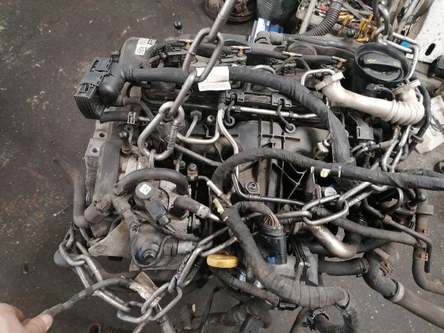 bontott VW PASSAT B7 Komplett Motor (Segédberendezésekkel)