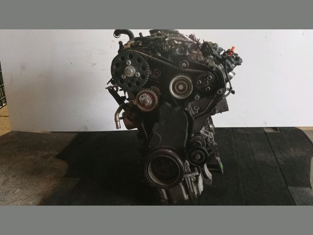 bontott VW PASSAT B7 Komplett Motor (Segédberendezésekkel)