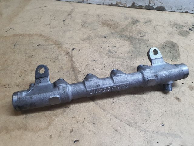 bontott VW PASSAT B7 Közösnyomócső