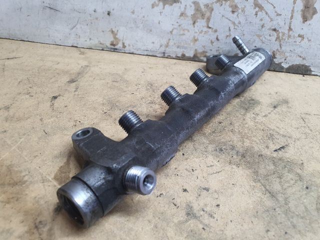 bontott VW PASSAT B7 Közösnyomócső