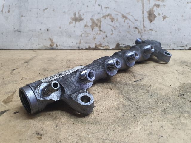 bontott VW PASSAT B7 Közösnyomócső