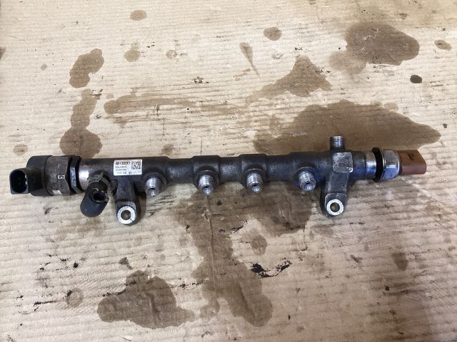 bontott VW PASSAT B7 Közösnyomócső