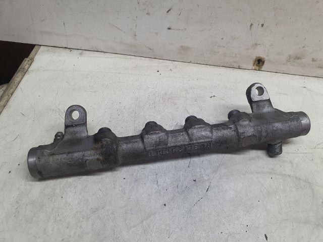 bontott VW PASSAT B7 Közösnyomócső