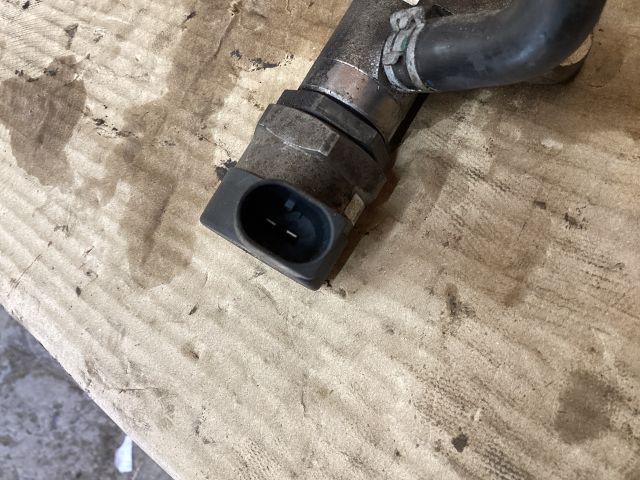 bontott VW PASSAT B7 Közösnyomócső