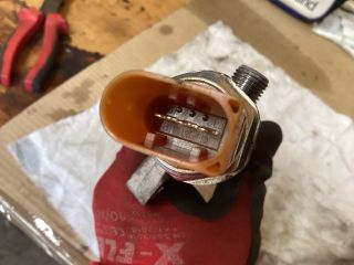 bontott VW PASSAT B7 Közösnyomócső