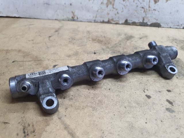 bontott VW PASSAT B7 Közösnyomócső