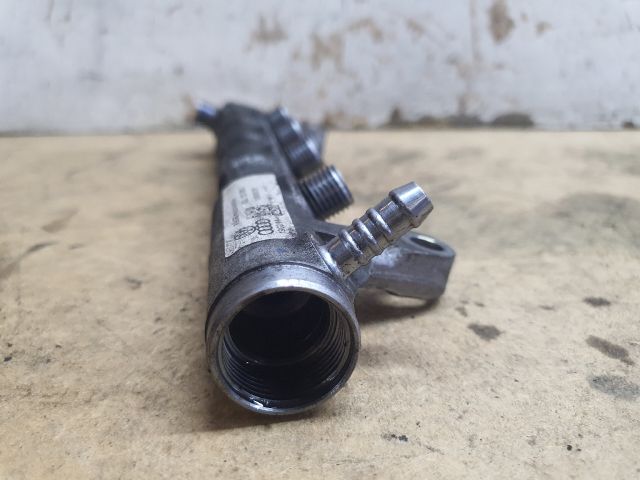 bontott VW PASSAT B7 Közösnyomócső