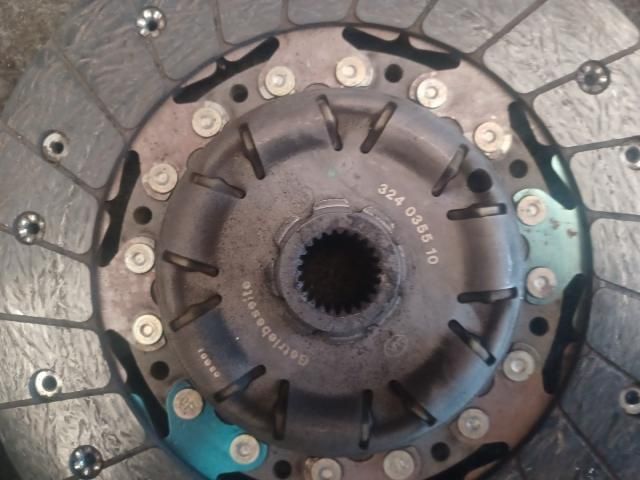 bontott VW PASSAT B7 Kuplung Szett (Szerkezet, Tárcsa)