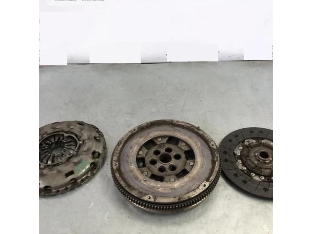 bontott VW PASSAT B7 Kuplung Szett (Szerkezet, Tárcsa)