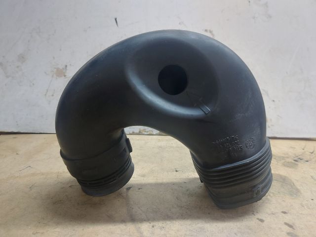 bontott VW PASSAT B7 Légbeömlő Cső