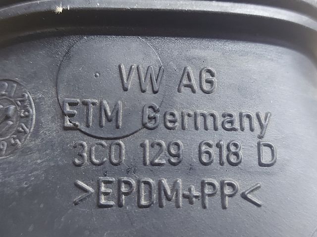 bontott VW PASSAT B7 Légbeömlő Cső