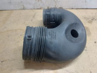 bontott VW PASSAT B7 Légbeömlő Cső