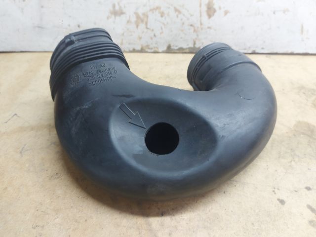 bontott VW PASSAT B7 Légbeömlő Cső